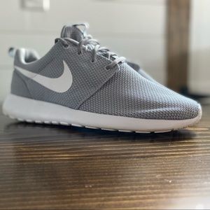 Nike Roshe One Running Shoes - Sz 12
